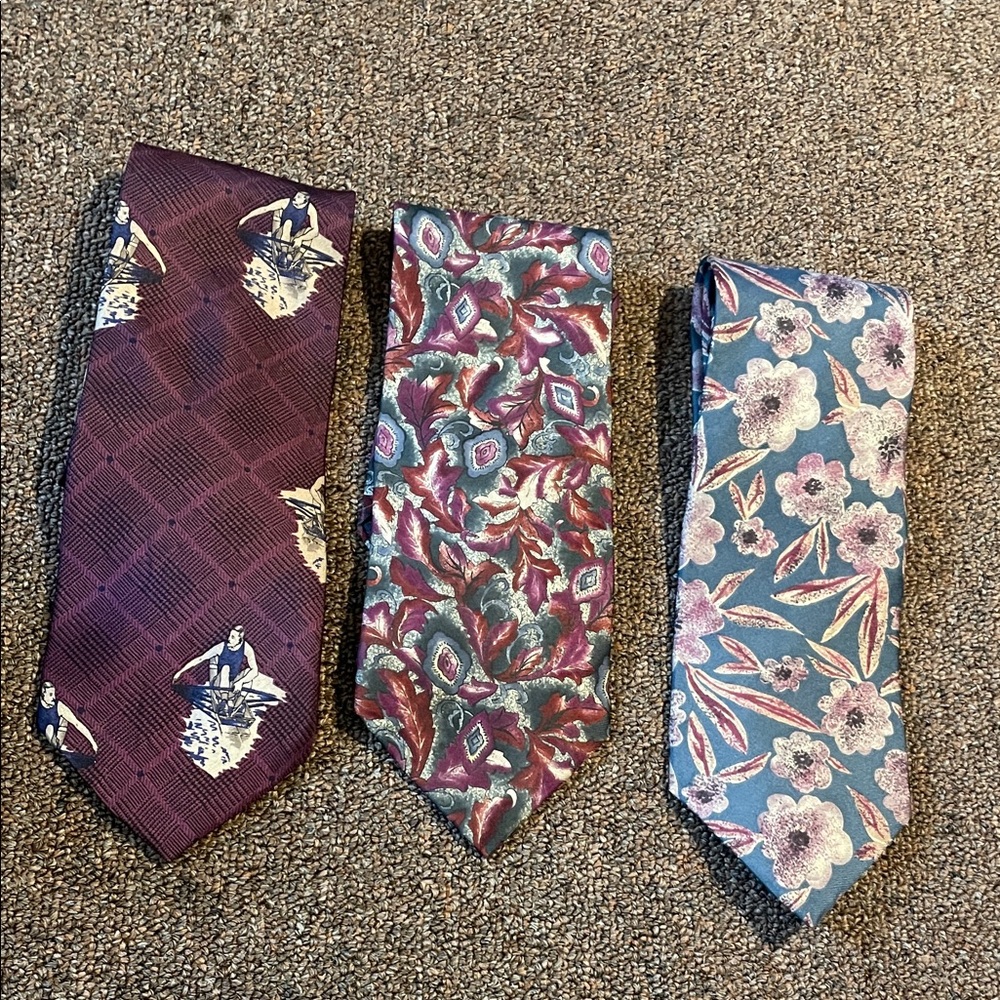 CHRISTIAN DIOR TIE BUNDLE - Picture 3 of 6